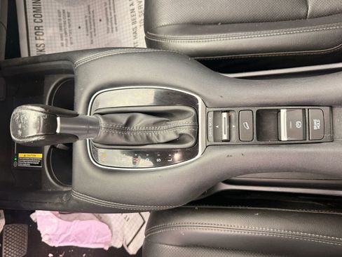 Used 2024 Honda HR-V EX-L image 24
