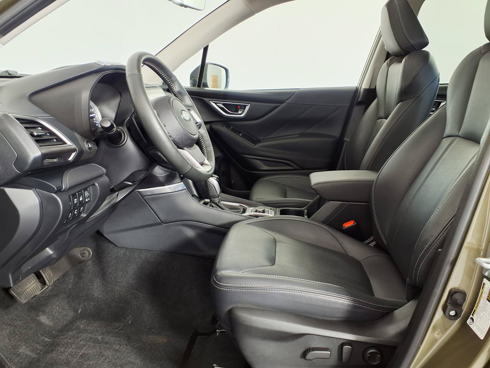 Used 2024 Subaru Forester Touring w/ POP Package 3 AWD/4WD image 15