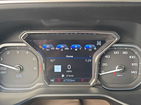 Used 2021 GMC Yukon Denali w/ Denali Premium Package image 21