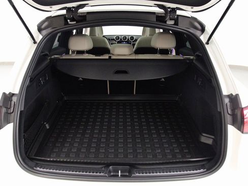 Certified 2025 Mercedes-Benz GLC 300 4MATIC image 25