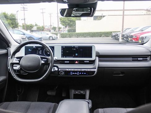 Used 2024 Hyundai Ioniq 5 SEL image 16