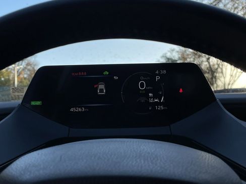 Used 2023 Toyota Prius Limited image 15