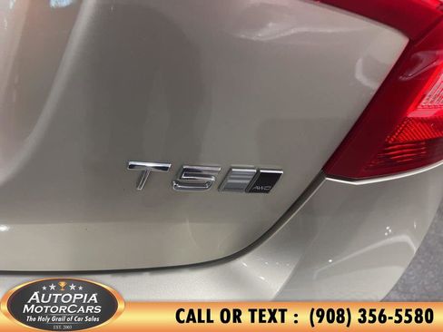 Used 2018 Volvo S60 T5 Inscription image 33