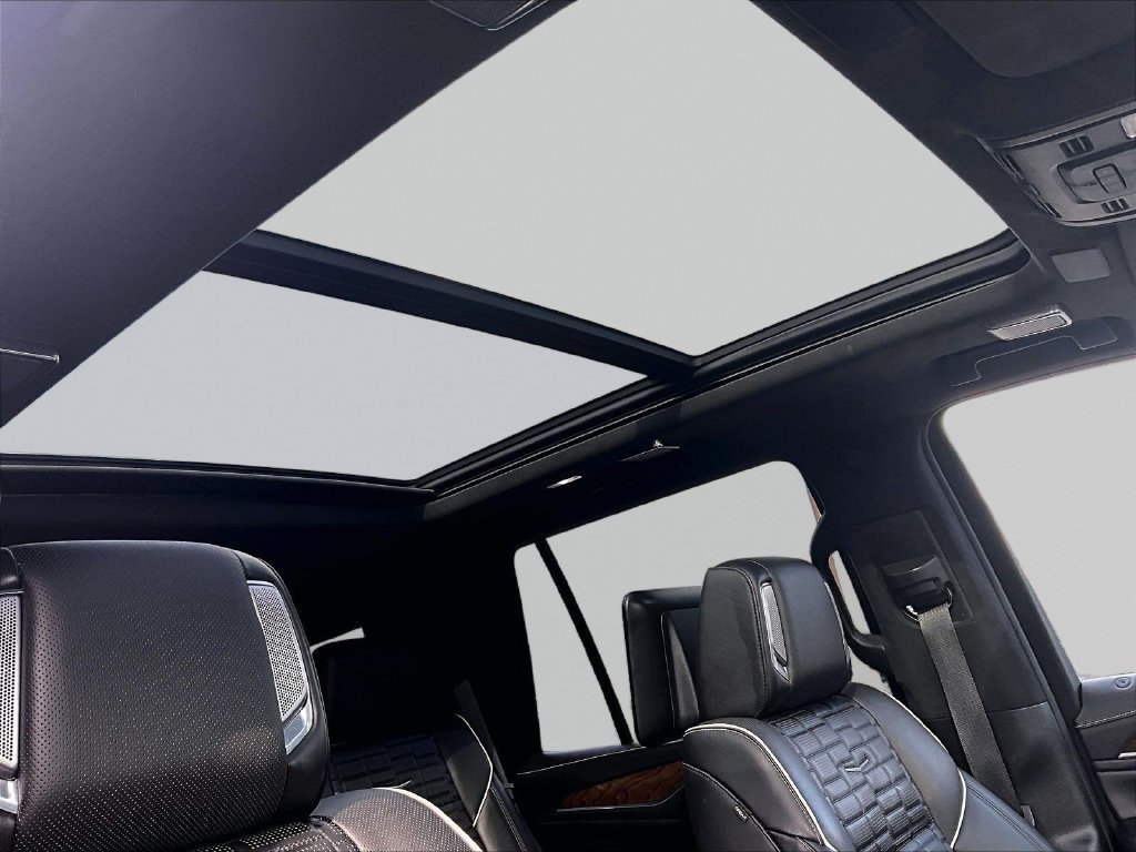 Used 2021 Cadillac Escalade Sport Platinum w/ LPO, Floor Liner Package AWD/4WD image 23