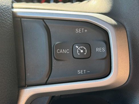 Used 2023 RAM 1500 Big Horn AWD/4WD image 24