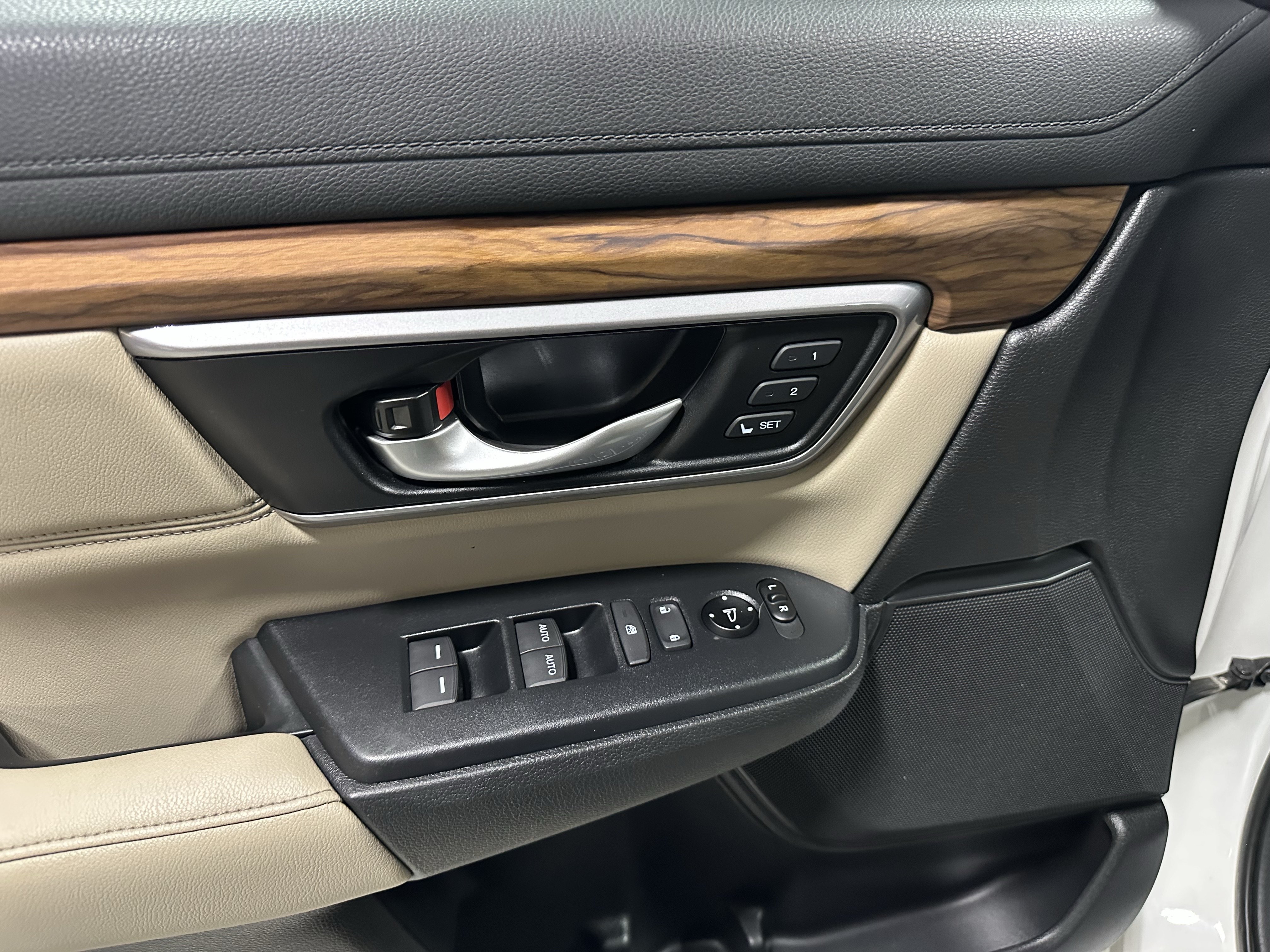 Used 2018 Honda CR-V EX-L image 20