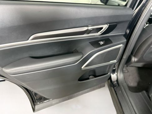 Used 2025 Kia Telluride S FWD image 27