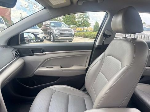 Used 2020 Hyundai Elantra Limited FWD image 20