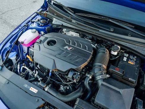 Used 2025 Hyundai Elantra N image 30