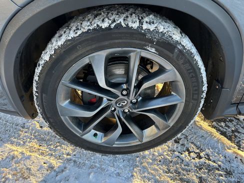 Used 2019 INFINITI QX50 Essential w/ Sensory Package image 10