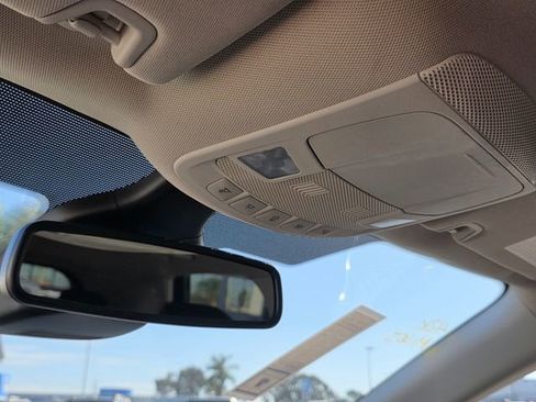 Used 2024 Ford Edge SEL image 34