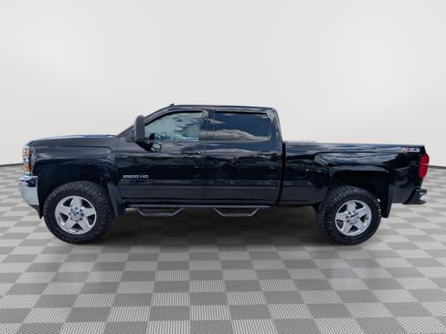 Used 2015 Chevrolet Silverado 2500 LT w/ LT Convenience Package AWD/4WD image 2