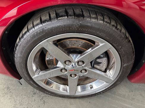 Used 2007 Chevrolet Corvette Coupe w/ Preferred Equipment Group image 32