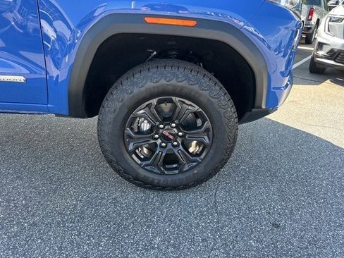 New 2025 GMC Canyon Elevation w/ Convenience Package image 26