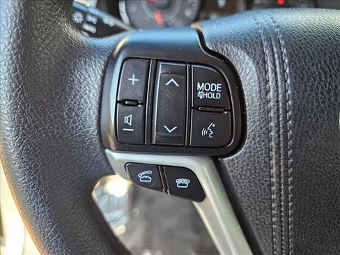 Used 2017 Toyota Sienna LE FWD image 22