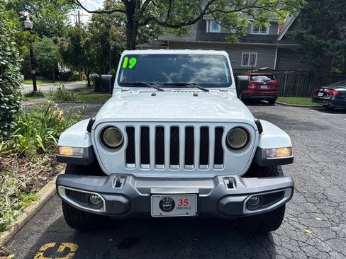 Used 2019 Jeep Wrangler Unlimited Sahara AWD/4WD image 8