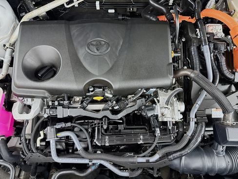 Used 2024 Toyota RAV4 Limited AWD/4WD image 37
