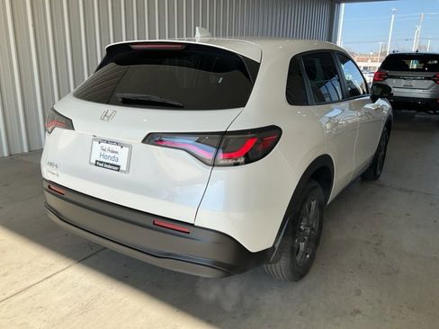 New 2026 Honda HR-V LX image 23