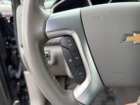 Used 2015 Chevrolet Traverse LT image 20