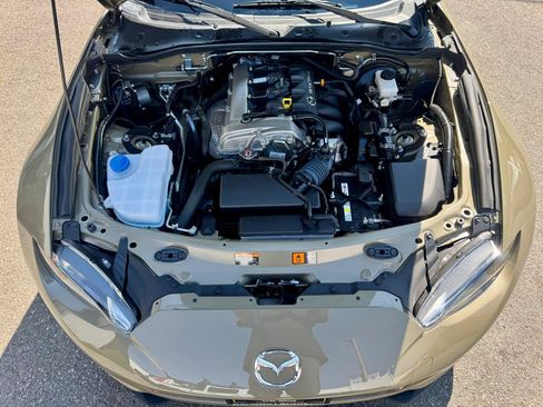 Used 2023 MAZDA MX-5 Miata Club RWD image 24