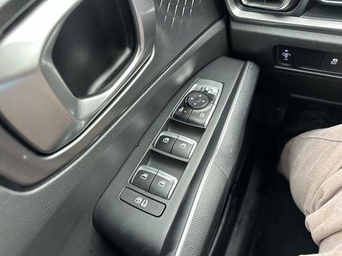 Certified 2024 Kia Sorento S image 42