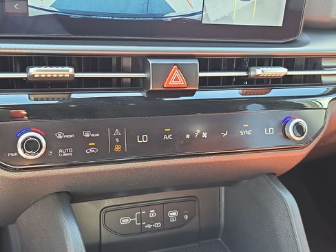 Certified 2026 Kia Sportage SX FWD image 26