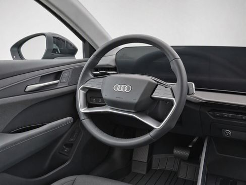 Certified 2026 Audi Q3 quattro 2.0T AWD/4WD image 19