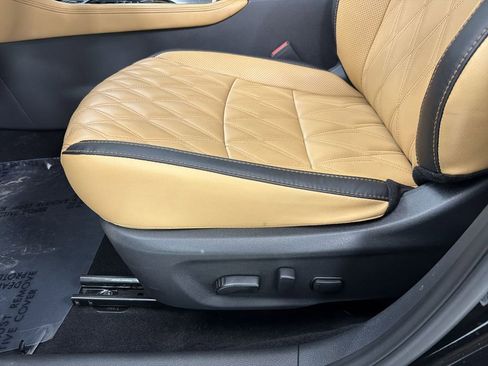 Certified 2025 Nissan Sentra SV w/ SV Premium Package image 20