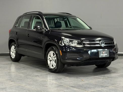 Used 2017 Volkswagen Tiguan S AWD/4WD image 3