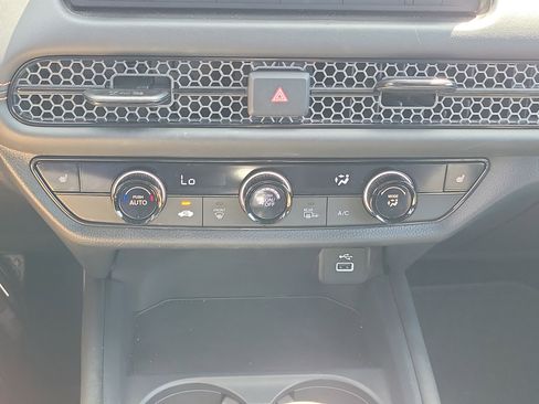Certified 2024 Honda HR-V Sport image 27