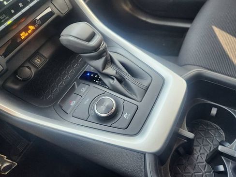 Certified 2025 Toyota RAV4 LE AWD/4WD image 20