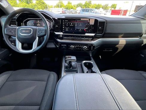 Used 2025 GMC Sierra 1500 Elevation AWD/4WD image 18