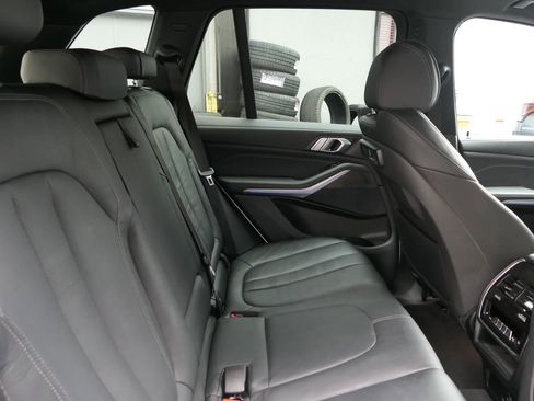 Used 2022 BMW X5 xDrive45e w/ M Sport Package AWD/4WD image 25