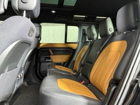 Used 2022 Land Rover Defender 110 X AWD/4WD image 24