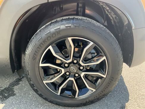 Used 2024 Chevrolet TrailBlazer ACTIV w/ Convenience Package AWD/4WD image 9