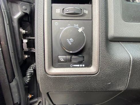 Used 2019 RAM 1500 Express w/ Express Value Package image 16