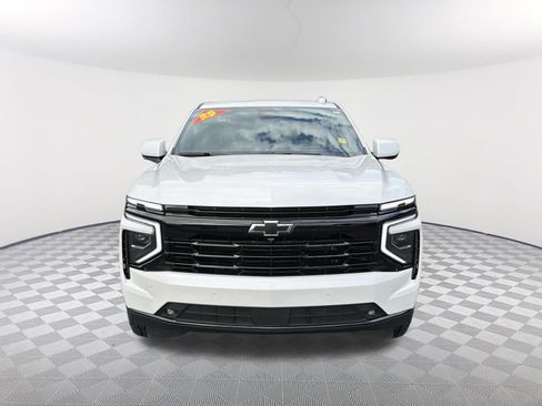 Used 2025 Chevrolet Suburban RST w/ Comfort Package AWD/4WD image 2