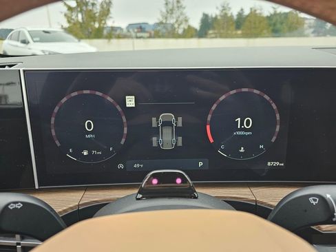 Used 2025 Hyundai Santa Fe Limited w/ Tow & Go Package image 27