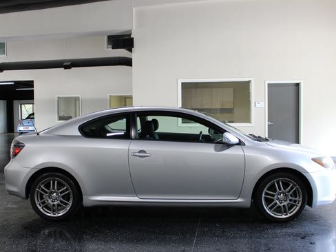 Used 2008 Scion tC FWD image 2