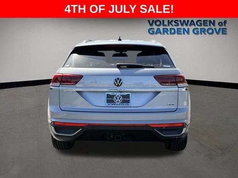 Certified 2022 Volkswagen Atlas Cross Sport SE AWD/4WD image 6