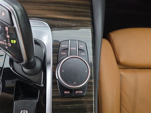 Used 2017 BMW 530i image 29