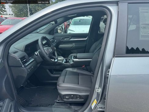 New 2027 GMC Terrain Elevation w/ Elevation Premium Package FWD image 15