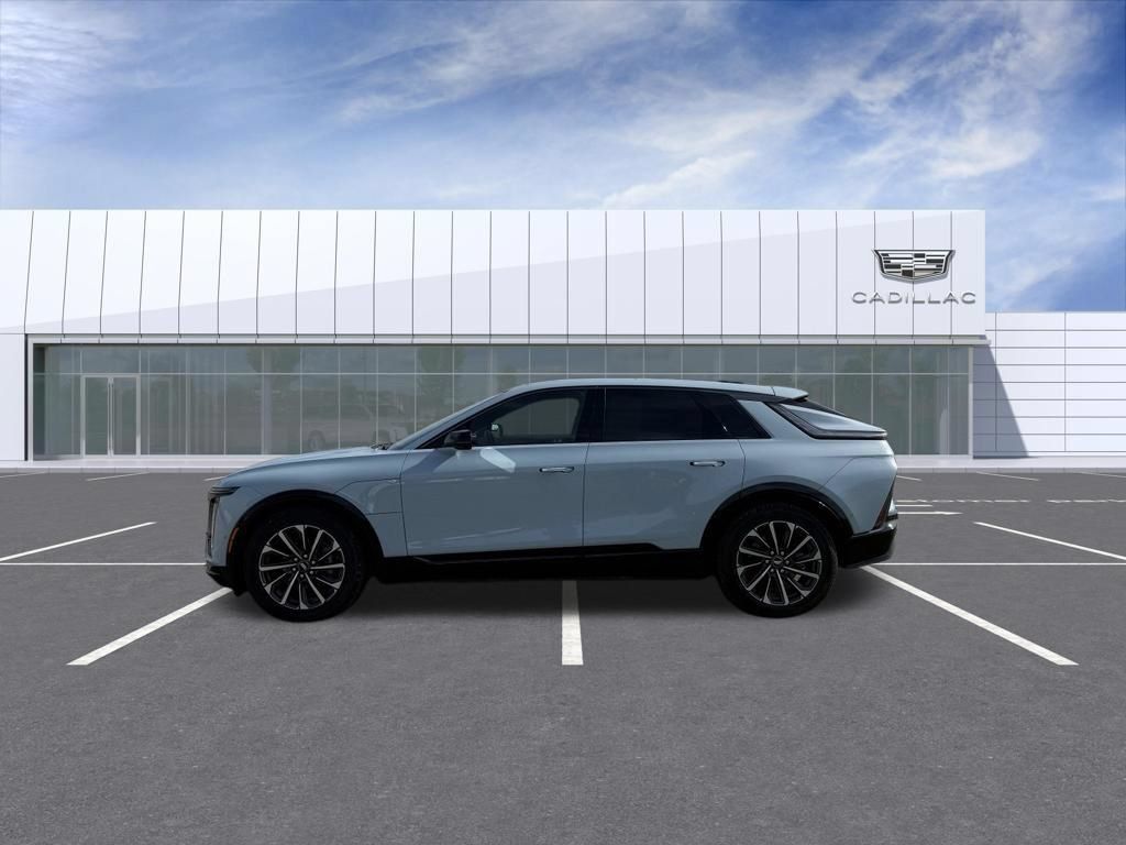 Certified 2024 Cadillac Lyriq Sport w/ LPO, Floor Liner Package AWD/4WD image 5