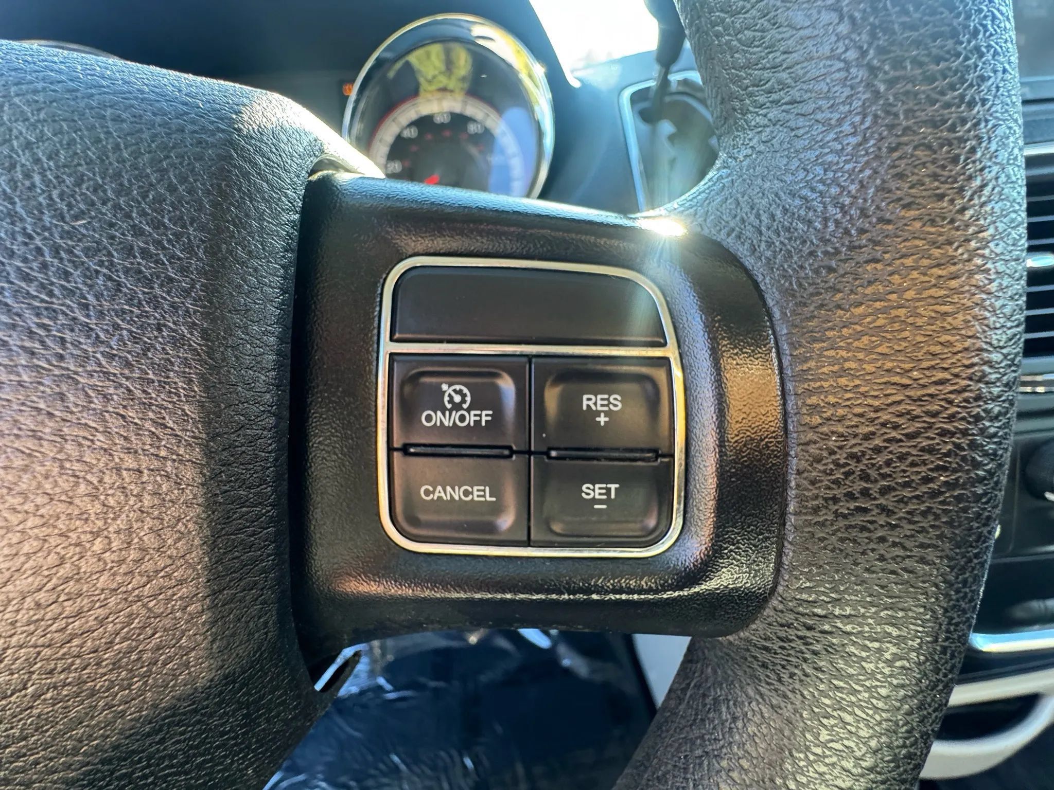 Used 2018 Dodge Grand Caravan SE w/ UConnect Hands-Free Group FWD image 18