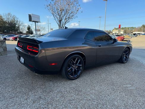 Used 2023 Dodge Challenger R/T w/ Plus Package image 8