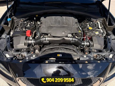 Used 2018 Jaguar F-PACE Premium AWD/4WD image 37
