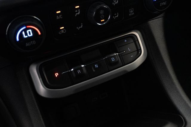 Used 2023 GMC Acadia SLE FWD image 6