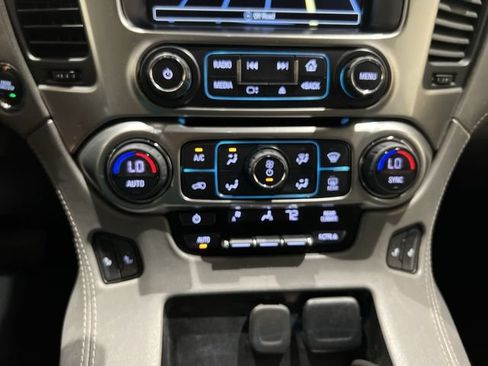Used 2019 Chevrolet Tahoe LT AWD/4WD image 17
