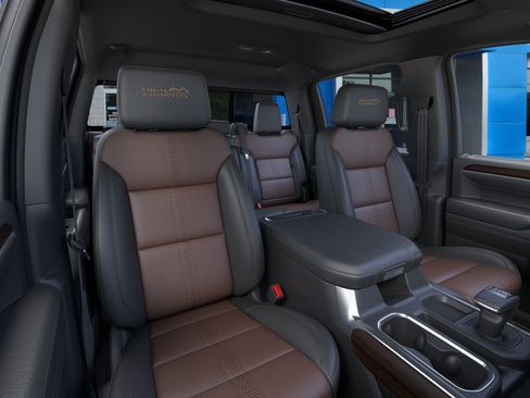 New 2026 Chevrolet Silverado 1500 High Country w/ Technology Package AWD/4WD image 16