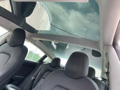 Used 2020 Tesla Model 3 Standard Range Plus RWD image 13